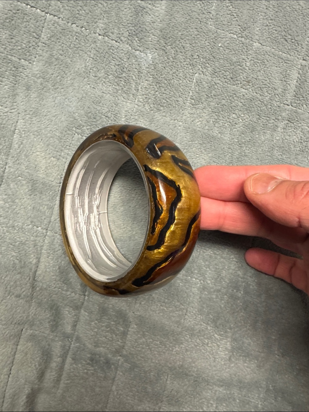 Vintage Plastic Bangle Bracelet, Animal Print, Retro, Boho - Picture 7 of 8